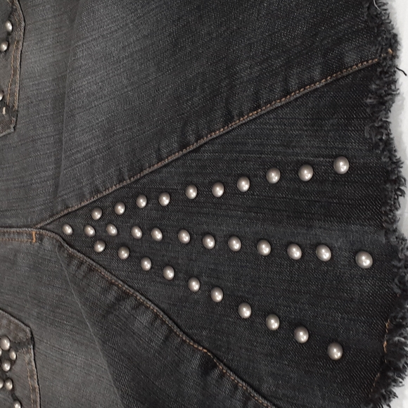 Arizona Jean Co Grayish Jean Skirt Size 9 - Picture 9 of 13